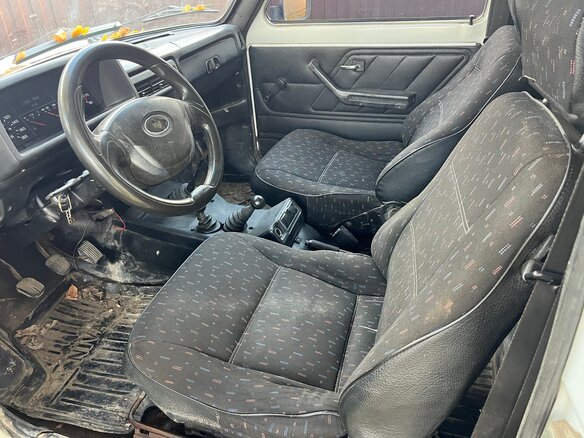 1999 Lada (ВАЗ) 2121 (4x4) I Рестайлинг, белый, 165000 рублей - вид 4