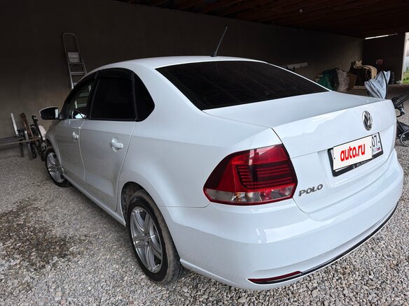 2015 Volkswagen Polo V Рестайлинг, белый, 870000 рублей - вид 5