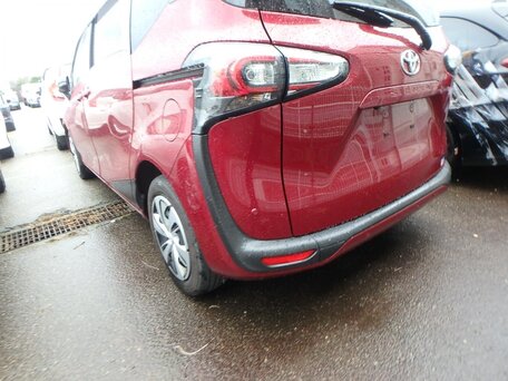 2021 Toyota Sienta II Рестайлинг, пурпурный, 1650000 рублей, вид 5