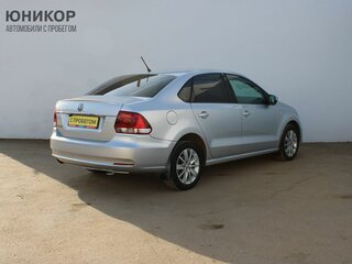 2015 Volkswagen Polo V Рестайлинг, серебристый, 1069000 рублей, вид 5
