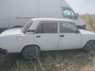 2009 Lada (ВАЗ) 2105, белый, 150000 рублей, вид 2