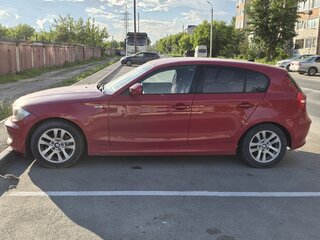 2011 BMW 1 серии 118i I (E81/E82/E87/E88) Рестайлинг, красный, 800000 рублей, вид 4