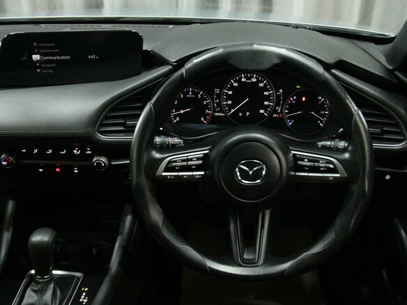 2019 Mazda 3 IV (BP), серый, 1500000 рублей - вид 23