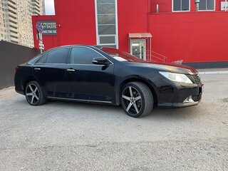2014 Toyota Camry VII (XV50), чёрный, 1550000 рублей, вид 4