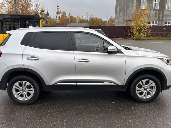 2024 Chery Tiggo 4 Pro I Рестайлинг, серый, 1540000 рублей - вид 3