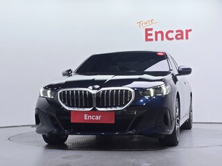 2025 BMW 5 серии 523d VIII (G60/G61/G68), синий, 6936355 рублей, вид 3