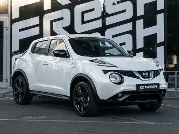 2017 Nissan Juke I Рестайлинг, белый, 1664000 рублей