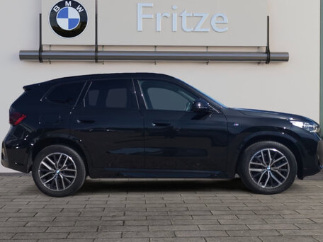 2023 BMW X1 18d sDrive III (U11/U12), чёрный, 5324000 рублей, вид 4