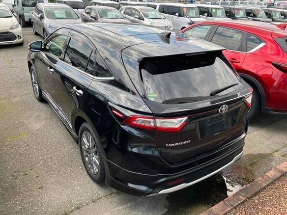 2017 Toyota Harrier III (XU60) Рестайлинг, чёрный, 2150055 рублей - вид 3