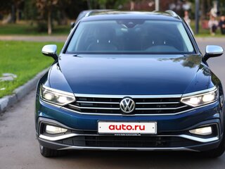 2019 Volkswagen Passat Alltrack B8 Рестайлинг, синий, 3730000 рублей, вид 2