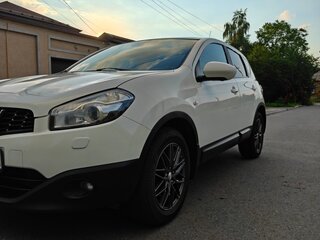 2012 Nissan Qashqai I Рестайлинг, белый, 1000000 рублей, вид 2
