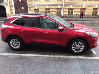 2020 Ford Escape IV, красный, 1800000 рублей, вид 4