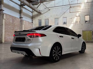 2022 Toyota Corolla Sporty XII (E210) Рестайлинг, белый, 1800000 рублей, вид 3
