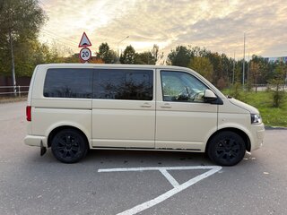 2011 Volkswagen Multivan T5 Рестайлинг, бежевый, 1900000 рублей, вид 4