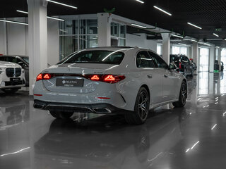 2026 Mercedes-Benz E-Класс 300 VI (W214, S214), серый, 9300000 рублей, вид 5
