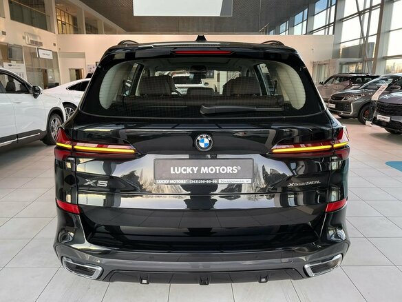 2025 BMW X5 Long 30Li IV (G05/G18) Рестайлинг, чёрный, 8995000 рублей - вид 4