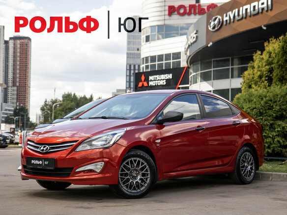 2015 Hyundai Solaris I Рестайлинг, красный