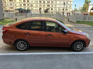 2014 Lada (ВАЗ) Granta I, оранжевый, 500000 рублей, вид 4