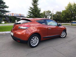 2010 Renault Megane III, оранжевый, 880000 рублей, вид 4
