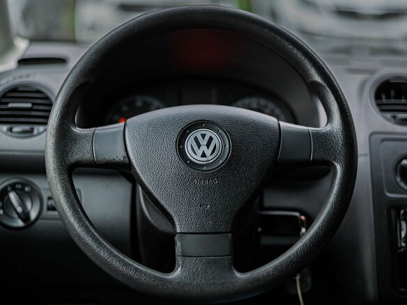 2008 Volkswagen Caddy, серый - вид 5