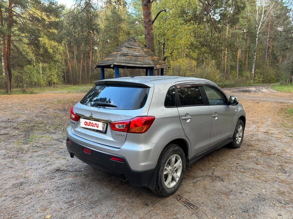 2011 Mitsubishi ASX I, серебристый, 950000 рублей - вид 5