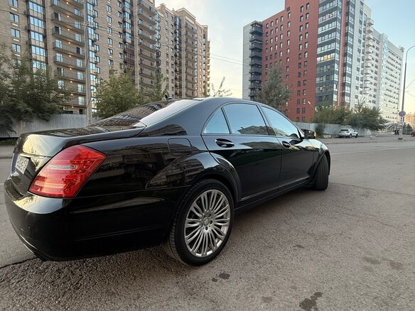 2011 Mercedes-Benz S-Класс 500 V (W221) Рестайлинг, чёрный, 2100000 рублей - вид 6
