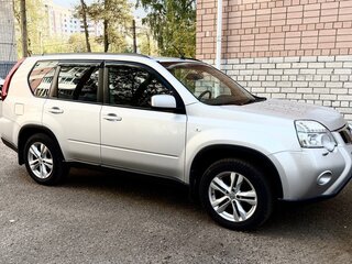 2014 Nissan X-Trail II Рестайлинг, серебристый, 1249000 рублей, вид 1