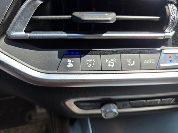 2020 BMW X6 30d III (G06), зелёный, 7980000 рублей - вид 28