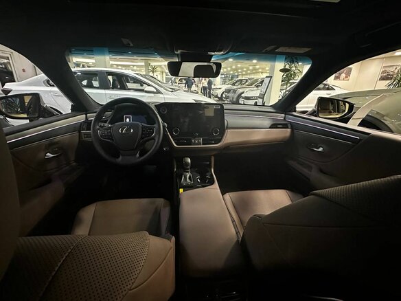 2025 Lexus ES 200 VII Рестайлинг 2, серый, 6500000 рублей - вид 6