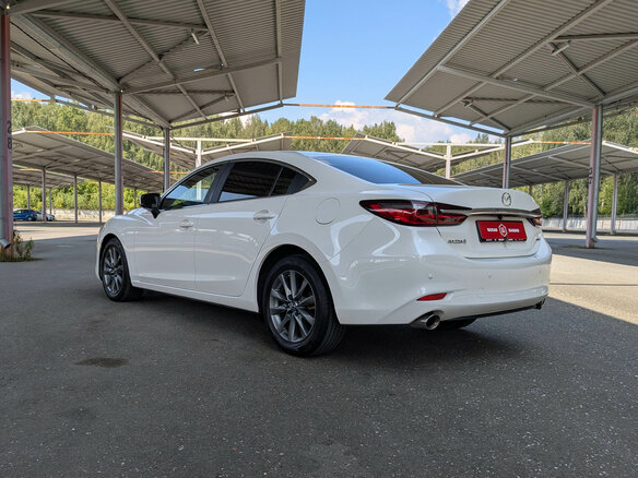 2019 Mazda 6 III (GJ) Рестайлинг 2, белый, 2249500 рублей - вид 4