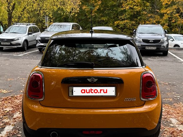 2018 Mini Hatch Cooper III (F55/F56), жёлтый, 1800000 рублей - вид 7