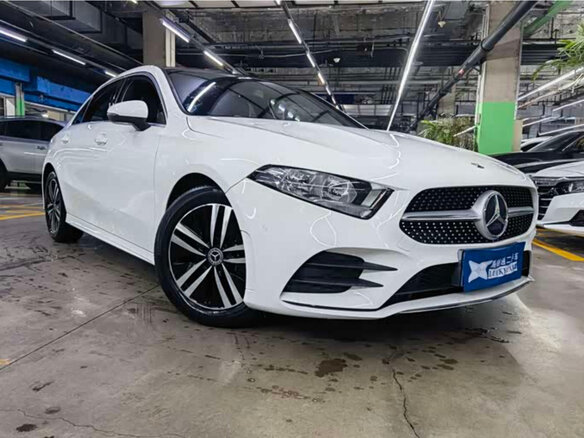 2021 Mercedes-Benz A-Класс 180 Long IV (W177), белый - вид 2