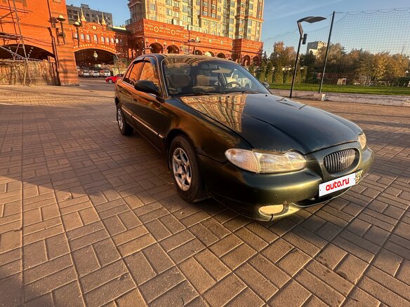 1998 Hyundai Sonata III Рестайлинг, зелёный, 155000 рублей - вид 3