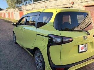 2015 Toyota Sienta II, жёлтый, 1225000 рублей, вид 5