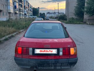 1987 Audi 80 IV (B3), красный, 77000 рублей, вид 5