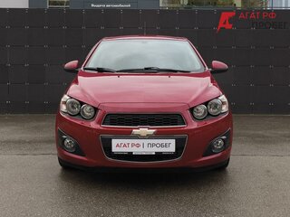 2013 Chevrolet Aveo II, красный, 699000 рублей, вид 2