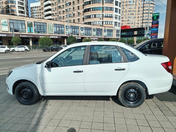 2026 Lada (ВАЗ) Granta I Рестайлинг, белый, 850000 рублей - вид 7