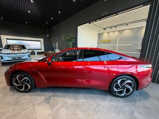 2025 Exeed Exlantix ES, красный, 6740000 рублей, вид 5