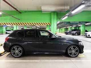 2018 BMW 1 серии 118i II (F20/F21) Рестайлинг 2, чёрный, 2000000 рублей, вид 2