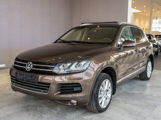 2013 Volkswagen Touareg II, коричневый, 2950000 рублей, вид 3