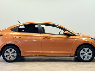 2018 Hyundai Solaris II, оранжевый, 1075000 рублей, вид 5