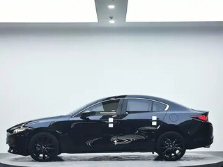 2023 Mazda 3 IV (BP), чёрный, 1750444 рублей, вид 4