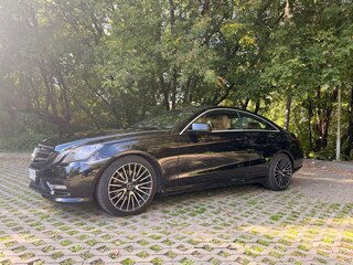 2013 Mercedes-Benz E-Класс 200 7G-Tronic IV (W212, S212, C207), чёрный, 1750000 рублей, вид 2