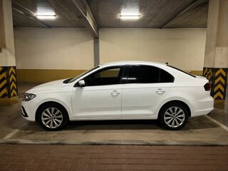 2022 Volkswagen Polo VI, белый, 1839000 рублей, вид 4
