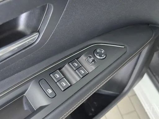 2021 Peugeot 3008 II Рестайлинг, белый, 2780000 рублей - вид 14