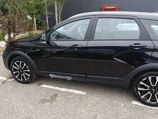 2025 Lada (ВАЗ) Vesta SW I Рестайлинг (NG), чёрный, 1675000 рублей, вид 4