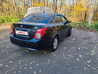 2014 Chevrolet Aveo II, чёрный, 620000 рублей, вид 4