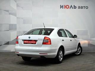 2012 Skoda Octavia II (A5) Рестайлинг, белый, 850000 рублей, вид 4