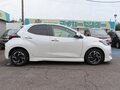 2023 Toyota Yaris IV, белый, 1150400 рублей - вид 3