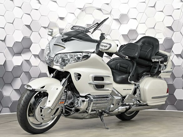 2008 Honda GL 1800 Gold Wing, белый - вид 1